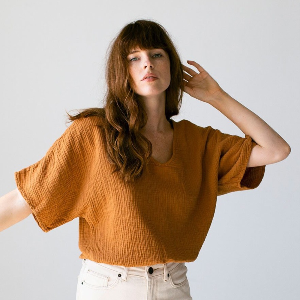 Suunday Gauze Dolman Top in Meerkat